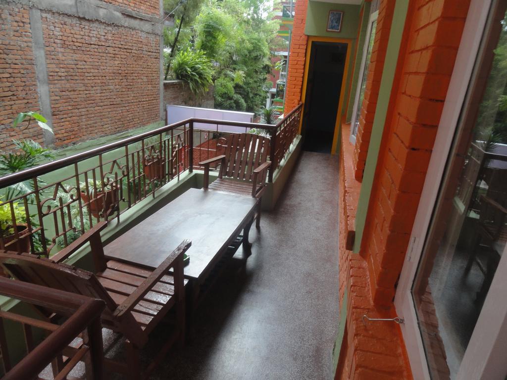 Hotel Backpackers Inn Kathmandu Exteriör bild